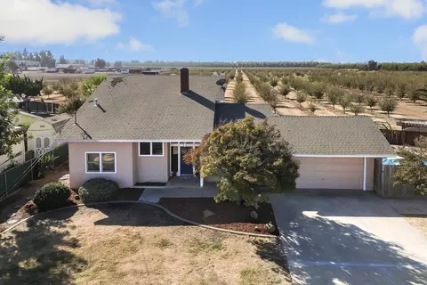 Exterior - 15843 Avenue 320, Ivanhoe, CA 93235 photo 13 of 13