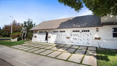 Exterior - 500 Lone Oak Ct, Exeter, CA 93221 photo 6 of 15