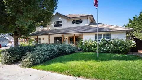 Exterior - 500 Lone Oak Ct, Exeter, CA 93221 photo 3 of 15