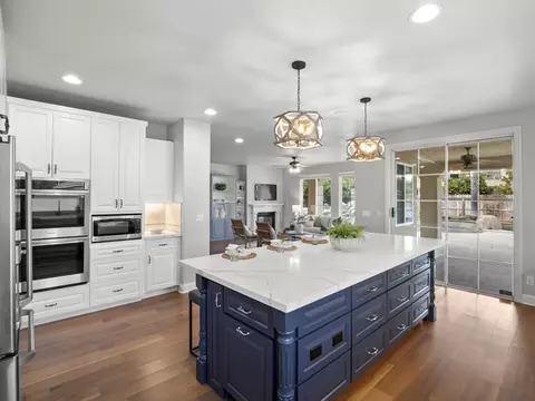 Kitchen - 2433 Trenton Ave, Clovis, CA 93619 photo 4 of 6
