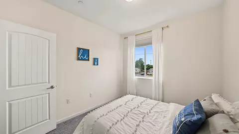 Bedroom - 1007 W Payson Ave, Visalia, CA 93291 photo 7 of 9