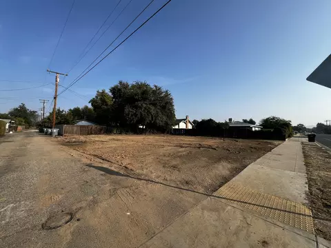 333 E Palm St, Exeter, CA 93221 photo 2