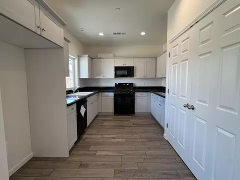 Kitchen - 30634 Delancy Rd, Visalia, CA 93291 photo 1 of 4