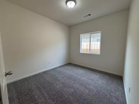 Bedroom - 30635 Delancy Rd, Visalia, CA 93291 photo 4 of 9