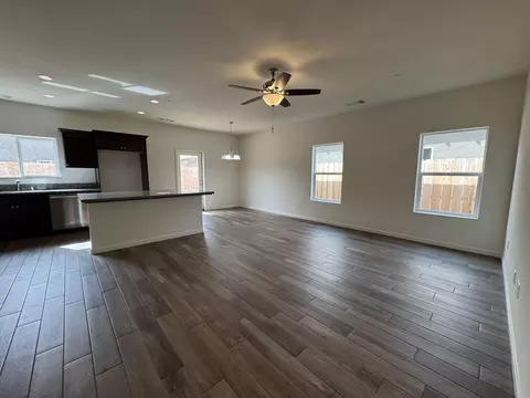 Living - 30635 Delancy Rd, Visalia, CA 93291 photo 1 of 3