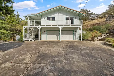 38758 Aster Ln, Yokuts Valley, CA 93675