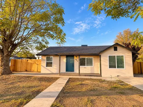 642 Washington St, Earlimart, CA 93219