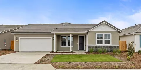 2975 Muirfield Ave, Tulare, CA 93274