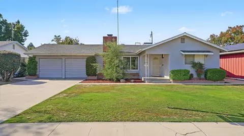 2227 S Terrace St, Visalia, CA 93277