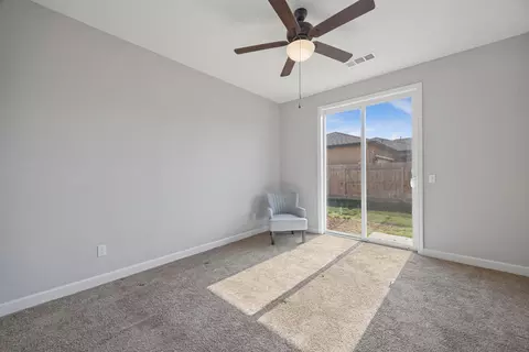 Bedroom - 4011 W Nellis Ave, Visalia, CA 93277 photo 5 of 7