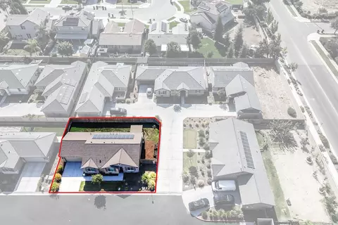 View/Area - 4011 W Nellis Ave, Visalia, CA 93277 photo 2 of 5