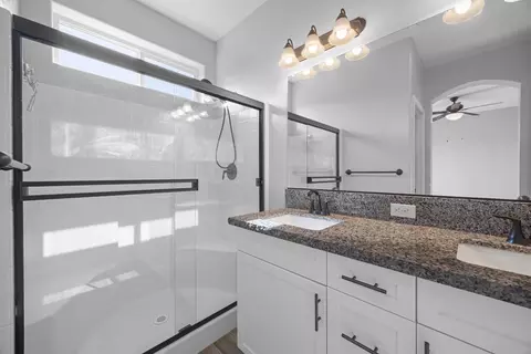 Bath - 4011 W Nellis Ave, Visalia, CA 93277 photo 2 of 2