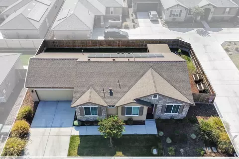 View/Area - 4011 W Nellis Ave, Visalia, CA 93277 photo 1 of 5