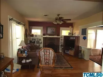 422 S D St, Exeter, CA 93221 photo 5