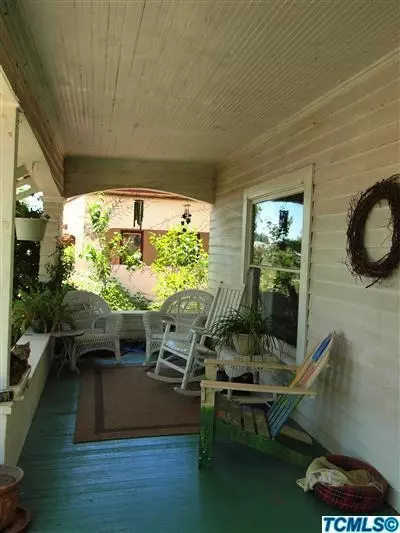 422 S D St, Exeter, CA 93221 photo 3