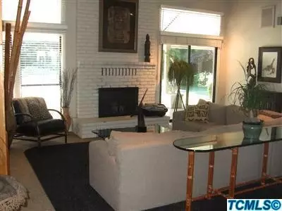 3117 E Grove Ave, Visalia, CA 93292 photo 6