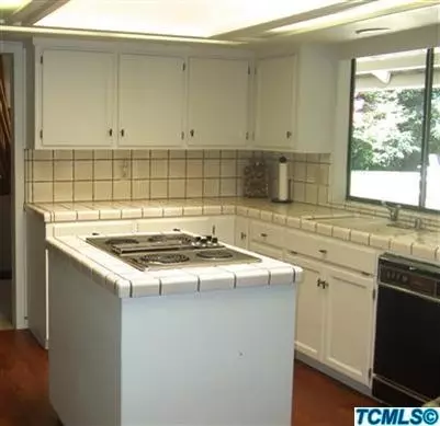 3117 E Grove Ave, Visalia, CA 93292 photo 18