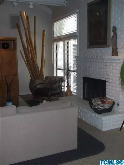 3117 E Grove Ave, Visalia, CA 93292 photo 8