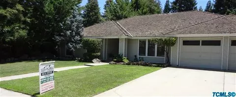 3117 E Grove Ave, Visalia, CA 93292 photo 3