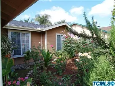 702 N Quince Ave, Exeter, CA 93221 photo 2