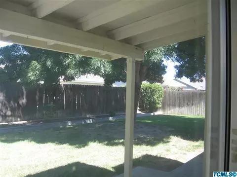 842 Encore Dr, Hanford, CA 93230 photo 4