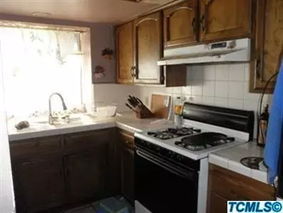 1560 E North Way, Dinuba, CA 93618 photo 2