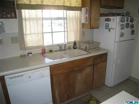 43635 Encina Dr, Three Rivers, CA 93271 photo 6
