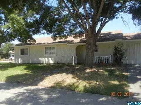 604 E Cambridge Ave, Visalia, CA 93292 photo 1