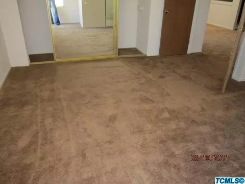 2006 E Beech Ave, Visalia, CA 93292 photo 4