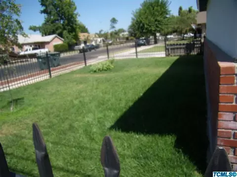 333 W Visalia Rd, Exeter, CA 93221 photo 2