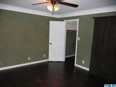 1680 E North Way, Dinuba, CA 93618 photo 4