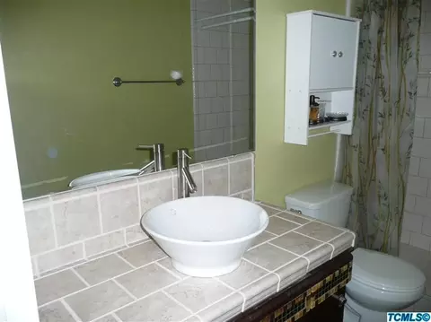 1680 E North Way, Dinuba, CA 93618 photo 8
