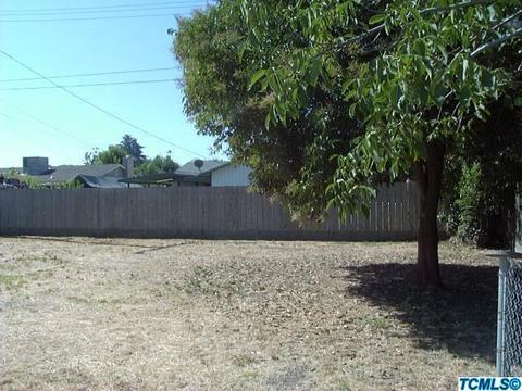601 E Cypress Ave, Visalia, CA 93292 photo 3