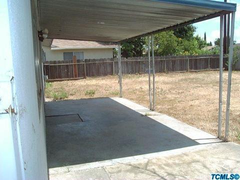 601 E Cypress Ave, Visalia, CA 93292 photo 2