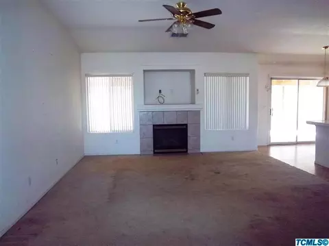 682 Sunset Ave, Lemoore, CA 93245 photo 2