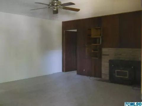 1740 E Cheryl Ln, Tulare, CA 93274 photo 5
