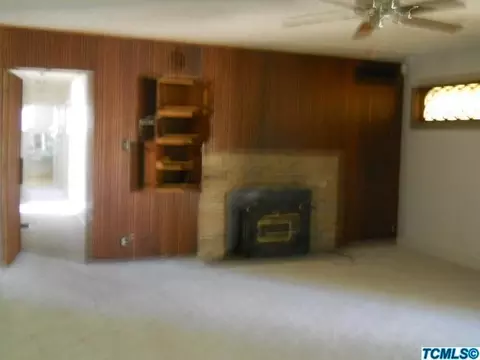 1740 E Cheryl Ln, Tulare, CA 93274 photo 6