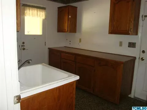 16531 Jackson Ave, Lemoore, CA 93245 photo 8