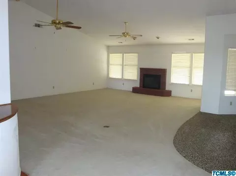 16531 Jackson Ave, Lemoore, CA 93245 photo 4