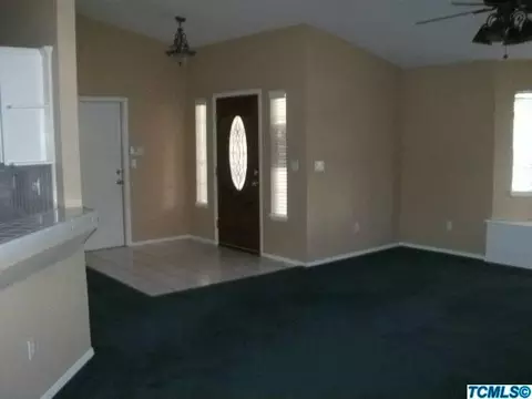 3938 E Laurel Ct, Visalia, CA 93292 photo 3