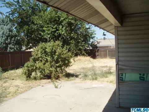 455 Mike Ct, Lemoore, CA 93245 photo 6