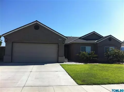 1687 Persimmon St, Lemoore, CA 93245 photo 1