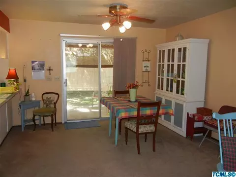 624 Moore Cir, Exeter, CA 93221 photo 4