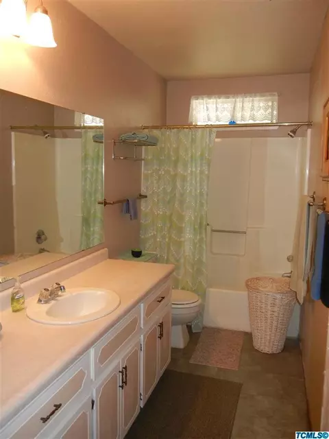 624 Moore Cir, Exeter, CA 93221 photo 10