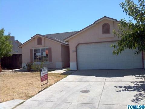 1587 E North Ave, Reedley, CA 93654 photo 1