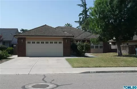 2139 E Kaweah Ct, Visalia, CA 93292 photo 1