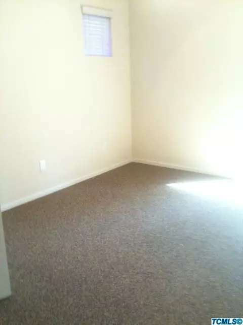 1921 Modoc Ave, Tulare, CA 93274 photo 8