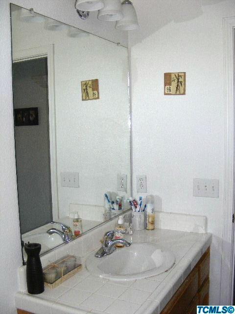3645 E Vista Dr, Visalia, CA 93292 photo 14
