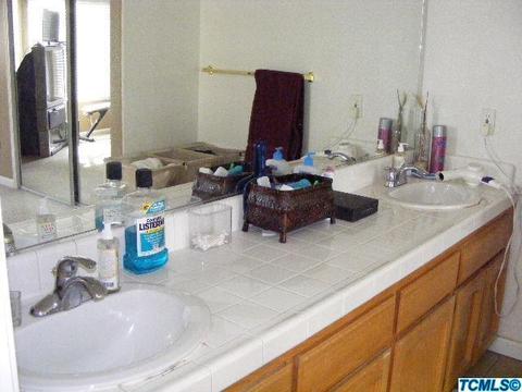 3645 E Vista Dr, Visalia, CA 93292 photo 23