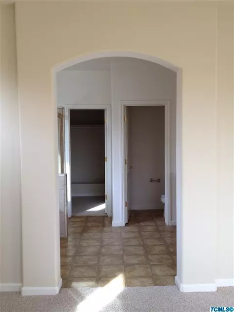 4235 E Cambridge Ave, Visalia, CA 93292 photo 15